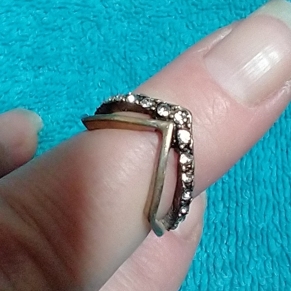 Elegant Goldtone Crystal Women's Ring